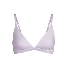 Shop SKIMS women’s plunge bras in a variety of styles, sizes and colors. Our triangle and plunge bralettes provide full lift and support for ultimate comfort. Best Bralettes, Ultra Low Rise Jeans, Denver Fashion, Bralette Outfit, Comfortable Chic, Triangle Bralette, Medium Dress, Second Skin, Natural Fibers