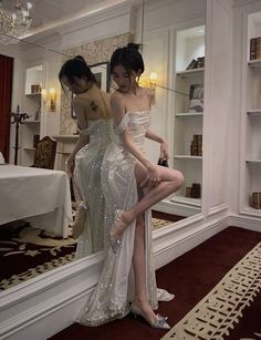 Prom Photoshoot, Hoco Dress, Dark Feminine, Prom Dress Inspiration, Pretty Prom Dresses, فستان سهرة, Fairytale Dress, Prom Outfits, Dress Inspo