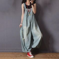 Flared Overalls, Ripped Overalls, Plus Size Distressed Jeans, Overalls Plus Size, Denim Culottes, Denim Jumper Dress, Embroidered Jumpsuit, Harem Jumpsuits, Jeans Overall