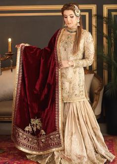 Nikah Outfit, Dress Pakistani, Nikah Dress, Desi Wedding Dresses, Nikkah Dress, Asian Bridal Dresses, Velvet Dress Designs, Latest Bridal Dresses, Velvet Shawl