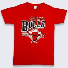 Vintage 90s Chicago Bulls Graphic Single Stitch T - Shirt Printed on a Roc Sports Apparel Red Single Stitch Tee Large 90s Graphics Made in the USA In Excellent Vintage Condition No Holes or Stains Size Tagged XL More Like a Large or Medium PLEASE DOUBLE CHECK THE MEASUREMENTS Measurements: Length: 27 in Pit to pit: 18 in FREE AND FAST SHIPPING IN THE USA 90s Graphics, 90s Chicago Bulls, Stitch T Shirt, T Shirt Picture, Vintage Clothing Men, Sports Apparel, Cleveland Cavaliers, Chicago Bulls, Sport Outfits