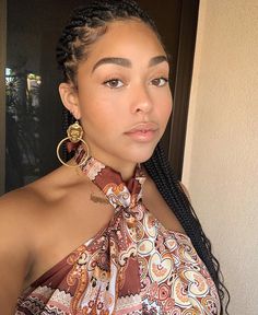 Knotless braids is a go-to protective styles for many black women, so we've rounded our favorite looks using the braiding technique. Faux Dreadlocks, Leda Muir, Jordyn Woods, Scene Hair, Hair Crush, Goddess Braids, Black Girls Hairstyles, Mode Vintage