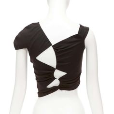 For Sale on 1stDibs - SID NEIGUM Tension black viscose blend cut out asymmetric crop top XS Reference: LNKO/A02346 Brand: Sid Neigum Model: Tension Material: Viscose, Blend Cut Out, Crop Top, Crop Tops, For Sale, Clothes, Black