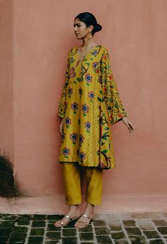 Embrace elegance with this mix print kalidar kurta, featuring an intricately detailed yoke that adds a touch of sophistication. Paired with a luxurious solid chanderi silk salwar, this ensemble exudes timeless charm. Dupion Silk, Yellow Fabric, Mixing Prints, Edgy Fashion, Every Woman, Contemporary Design, Custom Sizing, Silk, Wardrobe