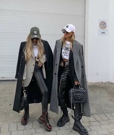 Leggings Outfit Ideas, Leather Leggings Outfit, Winter Fashion Outfits Casual, Pastel Outfit, Leggings Outfit, Paris Outfits, Looks Street Style