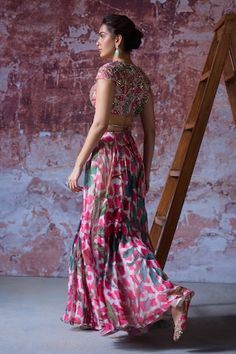 Hot pink floral printed palazzo. Paired with mirror and beads embroidered blouse and dupatta. - Aza Fashions Hot Pink Set, Blouse Organza, Flared Palazzo, Georgette Dupatta, Slimmer Belt, Hot Pink Floral, Vacuum Storage, Palazzo Set, Delicate Embroidery