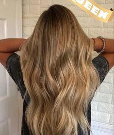 Blonette Hair Highlights On Dark Brown Hair, Blonde Hair Balayage Honey, Brown To Golden Blonde Ombre, Golden Sandy Blonde Hair, Honey Bayalage Blonde, Honey Blonde Blended Root, Blonds Balayage Honey, Golden Blonde Full Highlights, Balayage Hair Blonde Golden