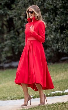 Lace Coat Dress, Red Coat Dress, Style Royal, Kate Middleton Style, Royal Fashion, First Lady, Coat Fashion, Colorful Fashion, Coat Dress