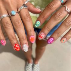 Heat Up Your Look With These 23 Vibrant Summer Nails Vibrant Summer Nails, Summer Nails Ideas, Mani Ideas, Colored Acrylic Nails, Cute Summer Nails, Short Acrylic Nails Designs