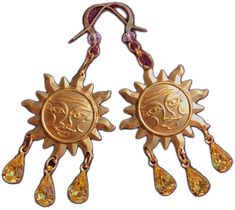 Bohemian Sun Design Adjustable Earrings, Gold Sunburst Earrings With Sun Design, Adjustable Sun Design Jewelry, Gold Sun-shaped Earrings For Gift, Sun Design Earrings As A Gift, Sun-shaped Earrings As Gift, Sun-shaped Earrings With Sun Design, Sun Shaped Earrings As Gift, Sunburst Earrings As Gift