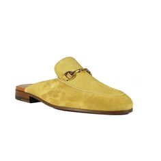 Leather Hardware, Leather Slippers, Gym Shoes, Gucci Mules, Handmade Shoes, Valentino Garavani, World Of Fashion, Suede Leather, Mule Shoe