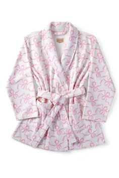 Cozy chic and so in love with our Indie Robe. Arriving in 100% cotton, these ultra-soft robes features our favorite florals and keep you comfy as you get ready for the day or night. Cute Robe Set, Cute Robes Aesthetic, Trendy Christmas List, Cute Bath Robe, Women's Christmas Gift Ideas For Women, Bath Robe Aesthetic, Cute Robes, Bow Clothes, Coquette Robe