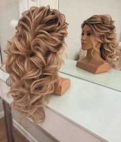 Long Hair Designs, Wedding Hair Trends, Half Up Wedding Hair, Bridal Hair Buns, Bridesmaid Hair Makeup, Bridal Hair Inspiration, Quince Hairstyles, Blonde Hair Looks