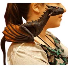 Drogon Shoulder Prop Shoulder Dragon, Daenerys Targaryen Khaleesi, Game Of Thrones Merchandise, Good Guy Doll, Animated Halloween Props