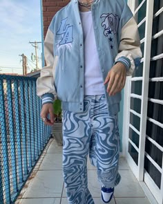 Blue Alt Outfits Men, Blue Outfit Aesthetic Men, 90s Men Outfits, Mens Street Style Summer, Fashion Aesthetic Outfits, Spiritual Fashion, Painted Clothes Diy, Blue Jean Outfits, Outfit Streetwear