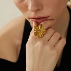 Stud Earrings Blooming Beauty Ring Earring Stylish Jewelry Set 18K Gold Tarnish Free Vintage Statement Rings Blossom Ring Flower Earrings - Etsy Turkey Isle Of Paradise, Denim Earrings, Earrings Outfit, Gold Flower Ring, Steel Flowers, Ringe Gold, Stylish Earring, Things I Love, Charm Rings