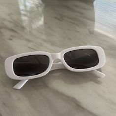 Never Used Beach Jobs, White Sunglasses Women, White Sunnies, Stalking Stuffers, Wishlist Christmas, White Glasses, Sunglasses White, Cute Sunglasses, White Sunglasses