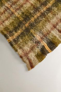 PLAID CHENILLE BLANKET - Mid-green | ZARA United States Fabric Blanket, Trench Vest, Chenille Blanket, Trench Coat Dress, Waistcoat Dress, Check Design, Cargo Shirts, Brown And Beige, Knit Blanket