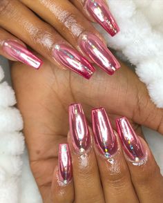 rose gold chrome nail designs for short square nails Rose Gold Chrome Nails, Chrome Nail Designs, Gold Chrome Nails, Rose Gold Chrome, Short Square Nails, Pretty Nail Designs, Gold Chrome