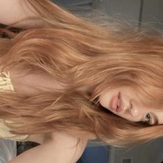 Leah Harries | El arte de ser nosotros | Inma Rubiales Ginger Hair Color Inspiration, Strawberry Blonde Face Claim, Strawberry Blonde Hair Aesthetic, Orange To Blonde Hair, Willa Grant, Strawberry Blonde Hair Color, Red Hair Inspo, Ginger Hair Color, Birthday Hair