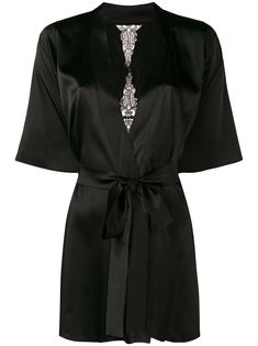 Black Silk 90%, Polyamide 3%, Polyester 2%, Elastane 5% Onyx lace-embroidered robe from Fleur Of England featuring a v-neck, a belted waist and short sleeves. Underwear and lingerie must be tried on over your own garments. Elegant Nightgown, Embroidered Robes, Belted Robe, Versace Outfit, City Dress, Dolce E Gabbana, Summer Beach Wear, Long Black, Black Silk