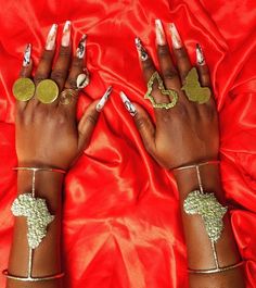 You will get these 4 Rings and Two Gold cuffs.Select the 5 inches Cuffsor 3 inch Cuffs African Jewellery, Photography Lenses, Gold Cuffs, Just A Reminder, Stacked Jewelry, Jewellery Accessories, African Jewelry, Nail Art Hacks, Wrist Cuffs