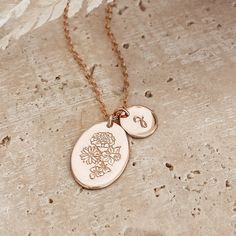 Featuring delicate bursts of floral beauty, our Blossom Posy Pendant is blooming with grace and elegance. Choose those Blossoms that represent the ones you love or simply your favourite combination of gorgeous flowers, and pick out the Posy that means the most. Simply choose up to four flowers/foliage for your oval Blossom Posy and let us design your beautiful bouquet. Like the look of a small pendant next to the Oval Posy? Add it here: Additional Small Pendant Crafted with love in our sunny Bri Rectangle Necklace, Oval Necklace, Symbol Necklace, Zodiac Necklaces, Bar Pendant, Small Pendant, Hanging Pendants, Rose Gold Necklace, Jewelry Maker