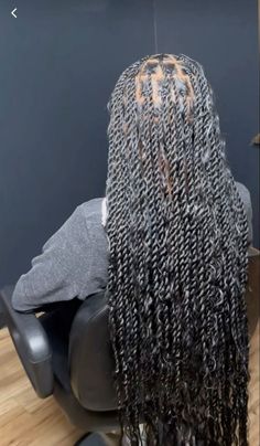 Medium Goddess Passion Twist, Passion Twists Hairstyle Peekaboo, Knotless Island Twist With Color, Knowles’s Braids With Curls Hairstyles, Island Passion Twist With Curls, Boho Twist With Color, Medium Boho Island Twist, Goddess Braids Hairstyles Pictures, Passion Twist Peekaboo