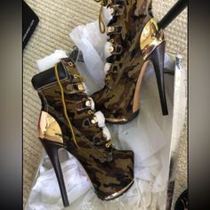 Brand New Never Worn Zigigirl Camo Heels. Size 7 New In Box Box Is A Little Damaged But Shoes Are In Perfect Condition Jordan High Heels, Boujee Style, Camo Heels, Couples Matching Outfits Swag, Shoes Game, Designer Things, Custom Heels, Butterfly Heels, Pleaser Heels