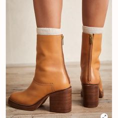 Free People Brand “Portwood Heel Boots” In Tan- No Longer Sold. Genuine Leather, 3.3 Inch Heel, Zipper At The Back. Size Euro 37. Only Worn Once, In Perfect Condition. Styling Chunky Boots, Free People Clogs, Free People Sandals, Free People Boots, Velvet Ankle Boots, Heel Boot, Leather Finish, Grey Boots, Free People Shoes