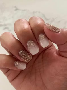 Gold Glitter Nails, Smink Inspiration, Dip Nails, Cute Gel Nails, Sparkle Nails, New Year's Nails, Dipped Nails, Make Up Nails