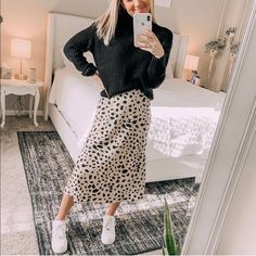 Cheetah / Leopard Print Multi Layered Sheer Material High Rise Side Zip Loose Fit Teacher Skirt Outfits, Cheetah Skirt Outfit, Flower Midi Skirt, Animal Print Midi Skirt, Printed Skirt Outfit, Orange Midi Skirt, Midi Skirt Fall, Cheetah Skirt, Skirt Top Set