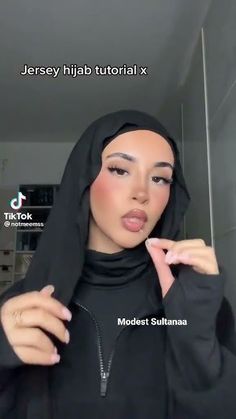 Jersey Scarf Hijab Tutorial, Cute Outfits For Hijabis, Hijab Styles Jersey, Easy Hijab Styles For School, Hijab Styles For School, Hijab Tutorial For School, Jersey Hijab Tutorial, Jersey Hijab Style