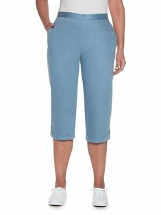 Alfred Dunner Women's Blue Lagoon Capri 12 NEW Knee-length Capris With Pockets, Casual Short-length Capris With Pockets, Knee-length Bottoms With Side Pockets For Spring, Casual Short Length Capris With Pockets, Casual Elastic Waistband Knee-length Capris, Casual Short Capris With Pockets, Casual Capri Length Bottoms With Side Pockets, Blue Capri Length Pants With Pockets, Capri Length Pants With Side Pockets