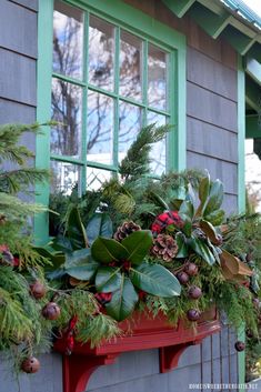 Sprucing up the window boxes for Christmas with greenery, pine cones, tartan ribbon and rusty metal jingle bell garland | homeiswheretheboatis.net #PottingShed #garden Late Summer Window Boxes, Window Boxes Winter, Natal Natural, Winter Containers