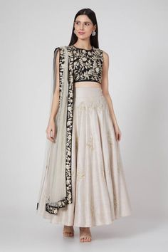 Stone attached cancan dupion silk nagmeh style light lehenga with floral embroidered motifs. Comes with black silk mul floral heavy embroidered blouse with and stone net embroidered dupatta. - Aza Fashions Light Lehenga, Payal Singhal, Embroidered Motifs, Lehenga Blouse, Embroidered Dupatta, Dupion Silk, Fashion App, Embroidered Blouse, Set For Women