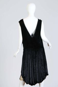 For Sale on 1stDibs - 1920S Black & White Silk Velvet Fringe Cocktail Dress With Rhinestones 1920s Style Flapper Dress For Vintage Events, Formal Sleeveless Art Deco Flapper Dress, Art Deco Sleeveless Flapper Dress For Evening, Sleeveless Art Deco Flapper Dress For Evening, 1920s Sleeveless Evening Dress, 1920s Style Sleeveless Evening Dress, 1920s Sleeveless Evening Flapper Dress, Velvet Evening Gown, Dress With Rhinestones