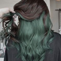 Light Brown Peekaboo Highlights, Sage Green Peekaboo Hair, Dark Green Hair Styles, Dieing Hair Ideas, Dark Brown And Dark Green Hair, Peekaboo Dyed Hair For Brunettes, Blonde With Green Underneath, Green Dyed Hair Underneath, Black With Green Underneath Hair