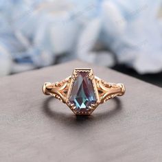 ❤ Art Deco Filigree Alexandrite Promise Ring, Coffin Shape Color Changing Stone, June Birthstone, Women Antique Alexandrite Engagement Ring This beautiful piece is made with 10k/ 14k/ 18k solid gold and is set with Alexandrite, in art deco design which can be fit with straight plain band. Alexandrite is a magical gem that changes colors in daylight and under incandescent light. Green or bluish-green in daylight, turns a soft shade of red, purplish-red or raspberry red in incandescent light. ❤ Ri Vintage Engagement Rings Unique 1920s Emerald, Art Deco Sapphire Engagement Ring, Emerald Promise Ring, Agate Wedding Ring, Wedding Ring Rose Gold, Graduation Rings, Agate Wedding, Emerald Wedding Rings, Sapphire Wedding Rings