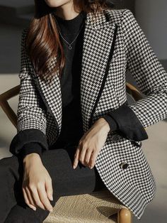 Daily Long Sleeve Lapel Collar Houndstooth Blazer, Black / M Abaya Inspiration, Outfit Formal Mujer, Business Casual Blazer, Blazer Outfits Casual, Women's Outfits By Occasions, Woman Suit Fashion, Blazer Designs, Houndstooth Blazer, Coat Design