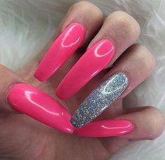 Long Nails Pink, Pink Long Nails, Pointy Acrylic Nails, Cute Easy Nail Designs, African Makeup, Deluxe Nails, Star Nail Designs, Red And Gold Nails, Gold Acrylic Nails