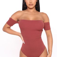 New ! Flirty Sleeveless Bodysuit With Lined Body, Pink One-piece Bodysuit For Night Out, Trendy Pink Bodysuit For Night Out, Pink Stretch Flirty Bodysuit, Pink Stretch Bodysuit In Flirty Style, Sleeveless Pink Lined Bodysuit, Casual Pink Bodysuit For Night Out, Chic Sleeveless Pink Bodysuit, Chic Pink Sleeveless Bodysuit