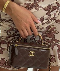 Chanel Vanity, Chanel Top, It's Time To Change, Bag Obsession, Girly Bags, Bags Aesthetic