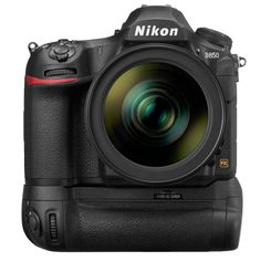 the nikon d700 digital slr camera