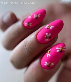 10 Finger Nail Design, Bright Pink Nails With Flowers, Gel Nails Ideas 2024, Round Nail Art Designs, Cute Beginner Nail Ideas, Pink Designs Nails, Fun Summer Nails 2024 Almond, Nail White Chrome, Hot Pink Summer Nails Designs