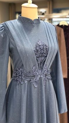 Prom Dresses Long Sleeves, Mermaid Prom Dresses Long, Projek Menjahit, Moslem Fashion, Dresses Long Sleeves, Hijab Evening Dress, Dress Pesta, Prom Dresses Long Mermaid, Gaun Fashion