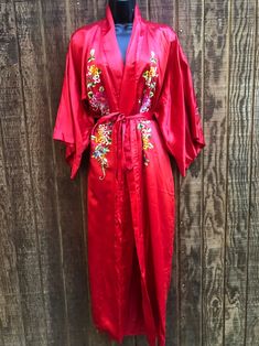 Vintage Floral Embroidered Robe Small Medium Large Asian - Etsy Vietnam Red Vintage Kimono For Spring, Luxury Floral Embroidery Kimono, Traditional Red Embroidered Kimono, Red Plaid Jacket, Embroidered Robe, Luxury Vintage Embroidered Kimono, Luxury Vintage Floral Print Kimono, Embroidered Robes, Plaid Jacket