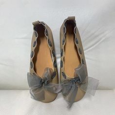 Unique Handmade Bow Design, Glossy Oil Wax Leather,Round Toe, Sweet Feeling. Color: Black/KhakiMaterial: Top LeatherInsole: Genuine LeatherSole: PVCHeels: 2Cm/0.79"Weight: 0.2kg Each Shoes (measured size 6) Production Time: About 3-5days (Any exceptional case will email you, Please pay attention to your email left) Shipping Time: Free Shipping To most locations, delivery time is approximately 5-15 days; We have paid FedEx Option, to most locations, delivery time is approximately 2-8 days. Great Beige Synthetic Ballet Flats With Round Toe, Beige Round Toe Synthetic Ballet Flats, Beige Synthetic Round Toe Ballet Flats, Brown Flat Heel Party Flats, Brown Flats With Flat Heel For Party, Brown Pointed Toe Flats For Party, Brown Party Flats, Summer Party Synthetic Ballet Flats, Summer Beige Leather Ballet Flats