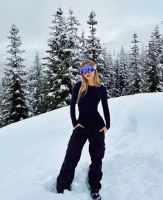 Snowmobile Outfit, Snow Outfit Inspo, Ayla Woodruff, Girls Ski Trip, Snow Outfits For Women, Ski Outfit For Women, Ski Fits