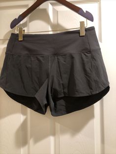 NWOT Lululemon Speed Up Short High-Rise 2.5"Tall Graphite Grey Size:8. Shipped with USPS First Class. Lululemon Go-dry Gym Bottoms, Straight Leg Jeans Outfits, Speed Up Shorts, Lululemon Speed Up Shorts, Jeans Outfits, Lululemon Shorts, Free Products, Active Wear Shorts, Paraben Free